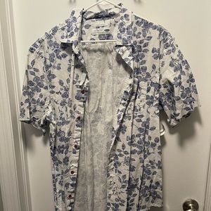 Old navy button up